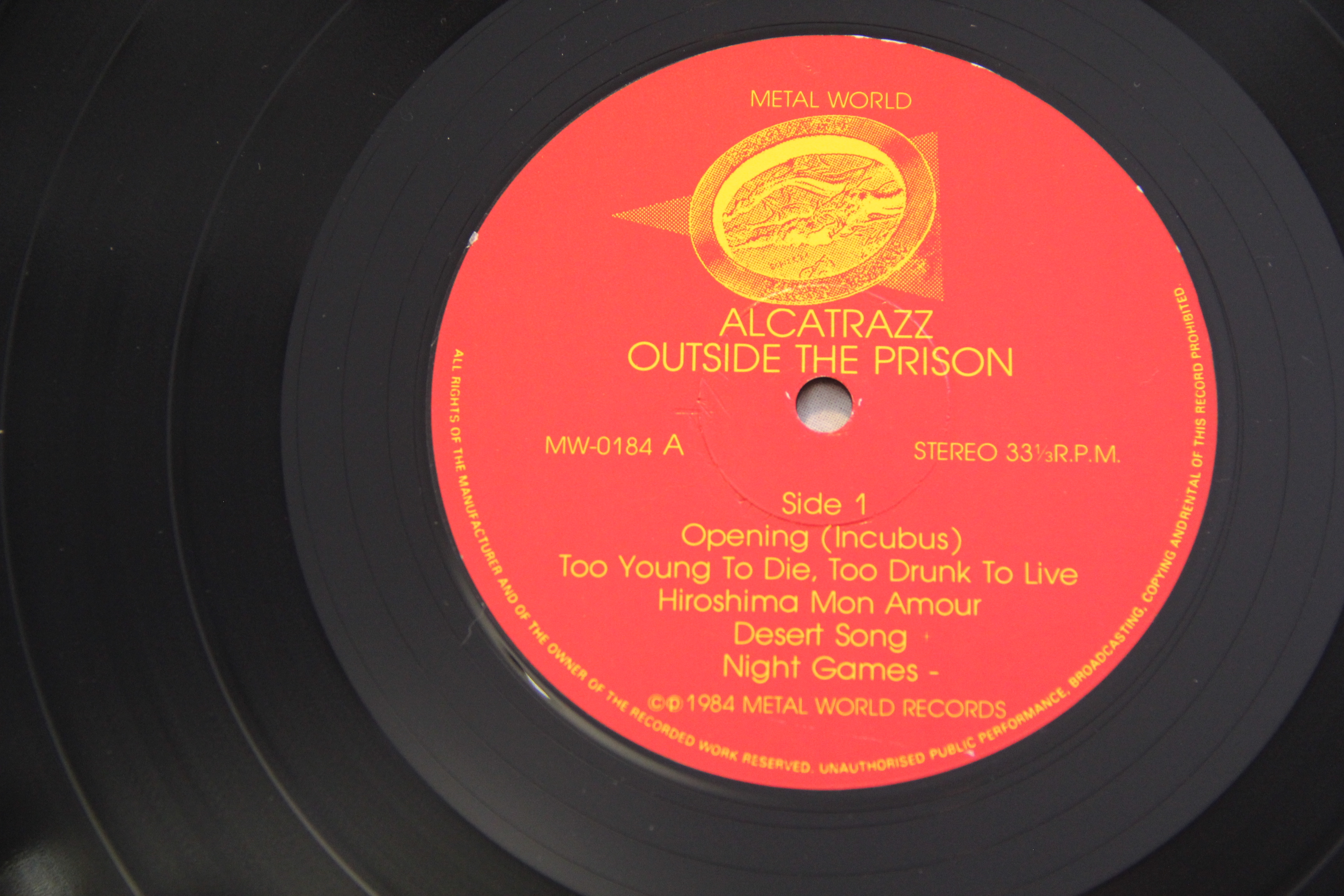 Alcatrazz ?  Out Side The Prison Hard Rock Vinyl LP MW-0184