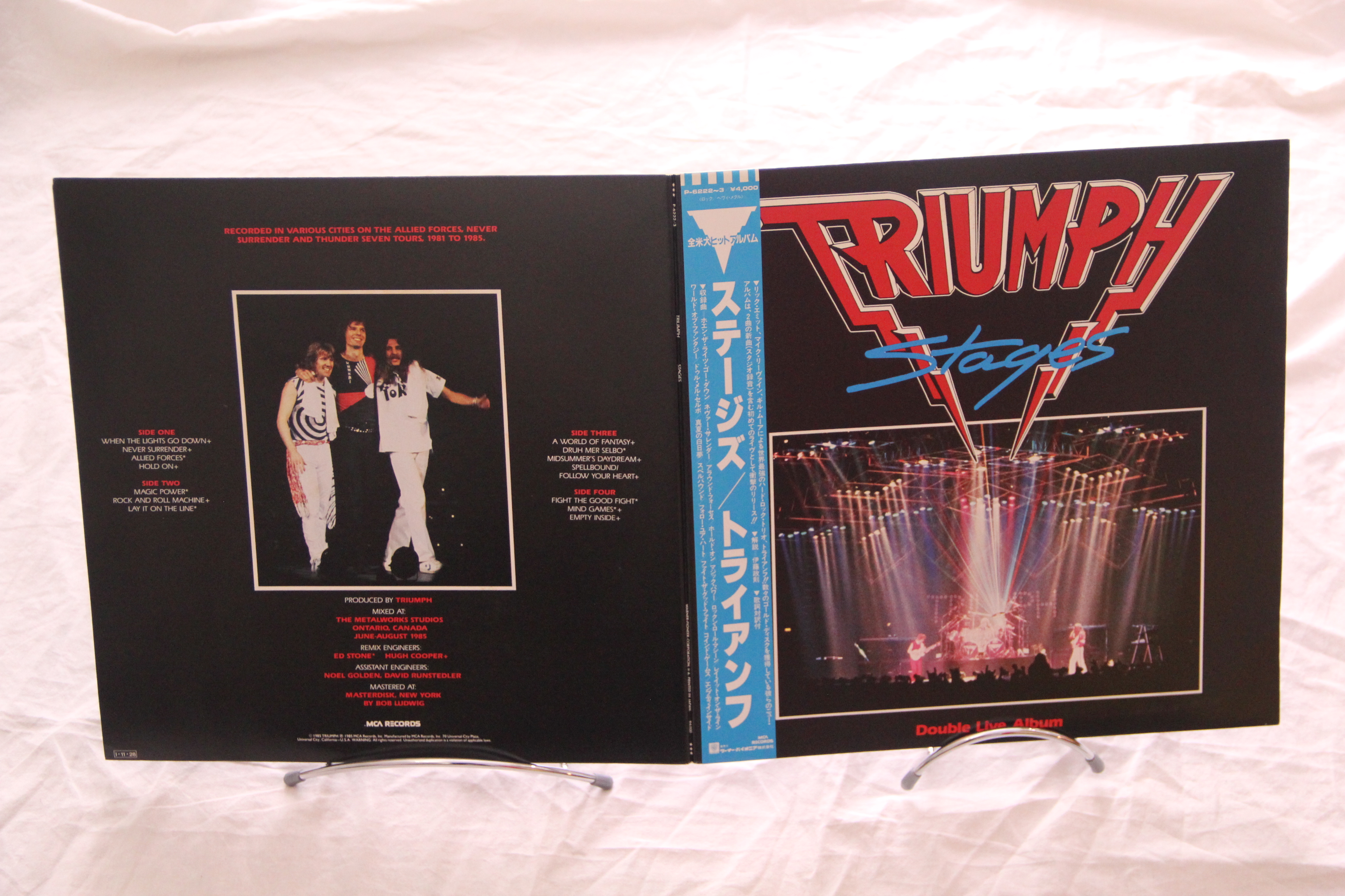 TRIUMPH Stages 2枚組LPレコード TRIUMPH Stages 2枚組LPレコード TRIUMPH Stages 2枚組LPレコード