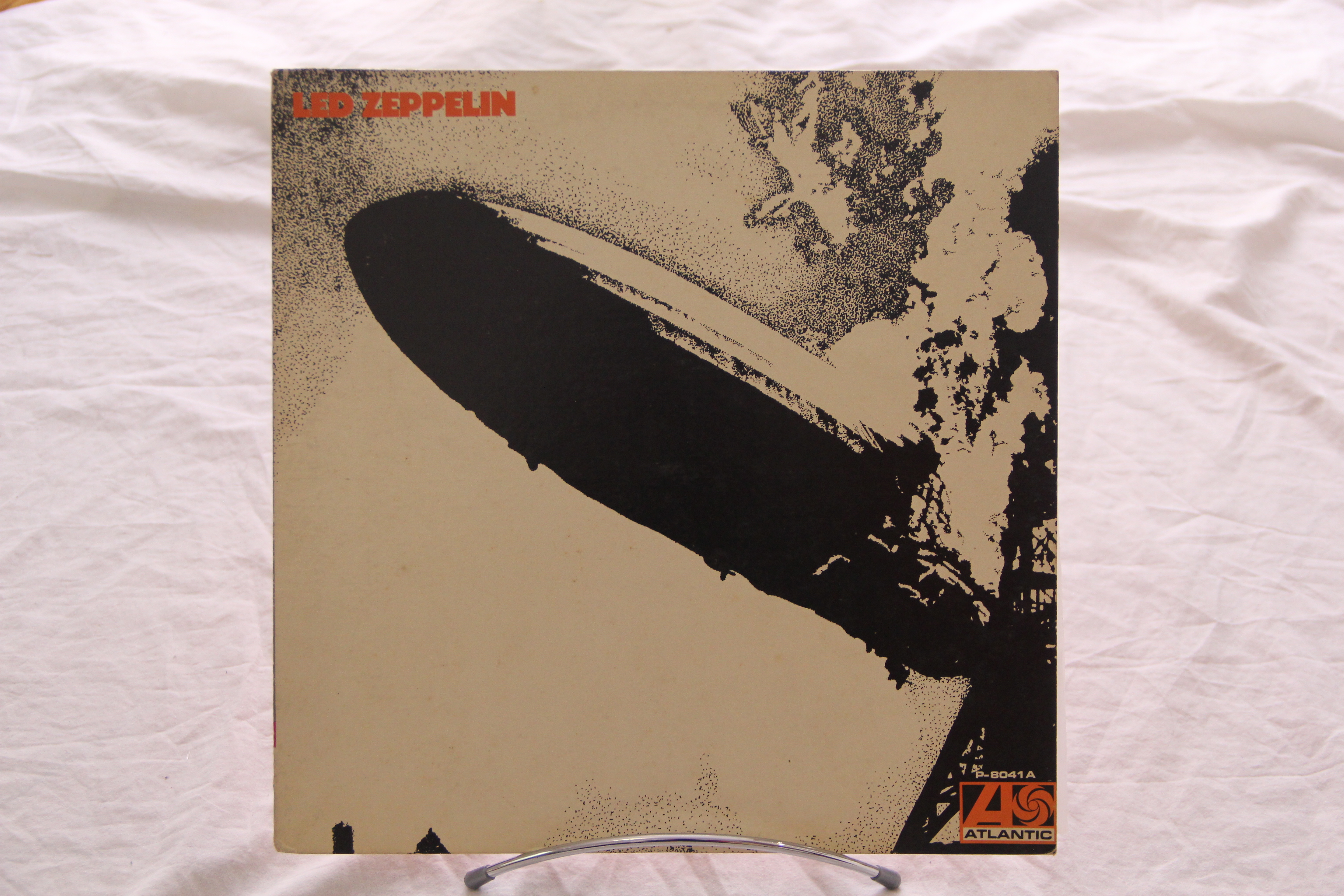Led Zeppelin Led Zeppelin Rock Vinyl LP P-8041A Album Led Zeppelin Led Zeppelin Rock Vinyl LP P-8041A Album
